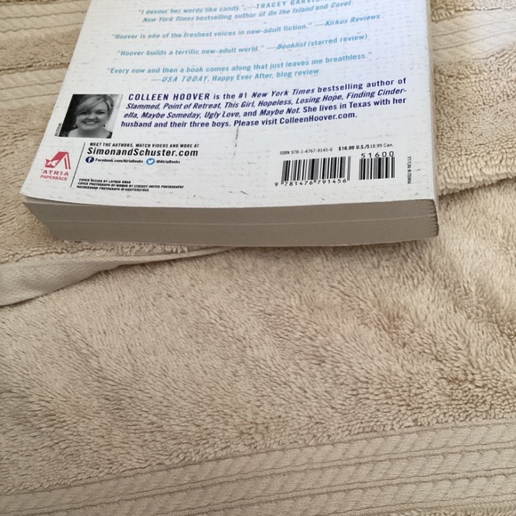 SIGNED AUTOGRAPHED Confess Colleen Hoover a Novel book - Picture 6 of 9